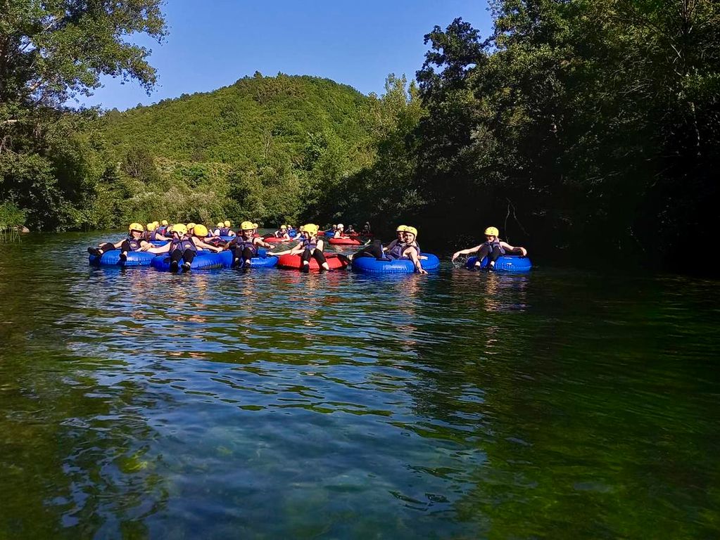 Rivertubing Kroatie Comfort jongerenvakantie